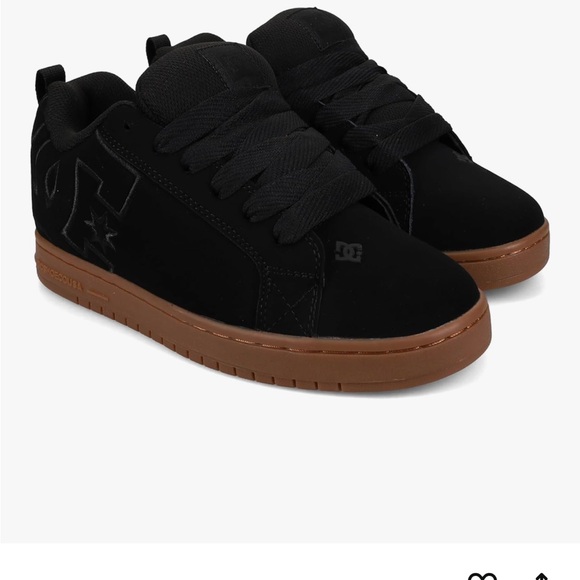 DC Shoes - DC Black Low-Top Sneakers with Brown Gum Sole